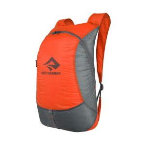 Minimalistický batoh Sea To Summit Ultra - Sil Day Pack v červené barvě