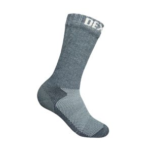 Dlouhé nepromokavé ponožky v outdoorovém stylu DexShell Terrain Walking - Ideální pro venkovní aktivity v náročném terénu.